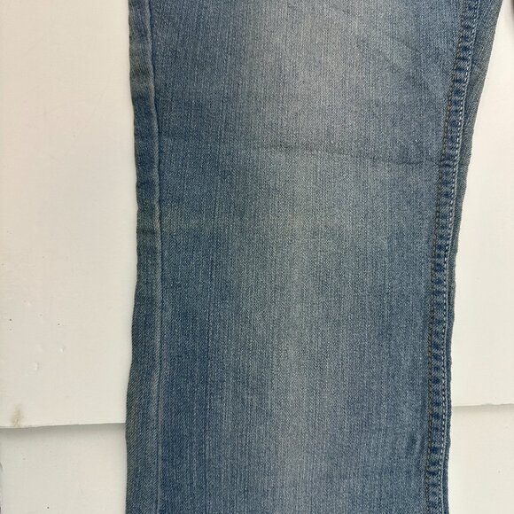 Rue 21 Flare Women's size 5 Medium Wash Blue Denim Jeans - Picture 3 of 6